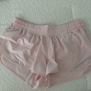 Lululemon Hotty Hot shorts Low Rise 2.5